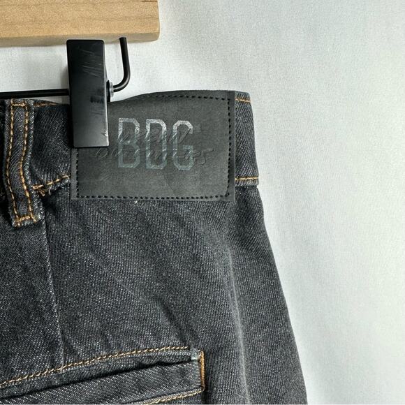 UO BDG Low-Rise Trouser Jeans Washed Black Denim NWT in Size 27 - Picture 5 of 8